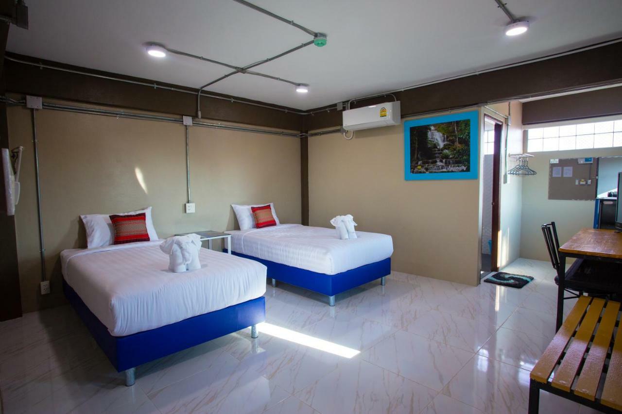 Baan Chang Hotel & Coffee House Tak Extérieur photo